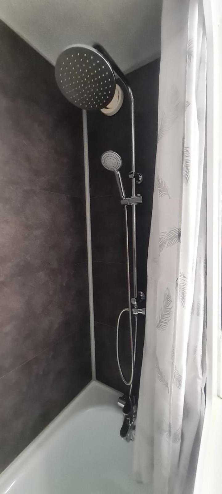 Le Flocon-Studio Cabine-Balcon 4-6 Pers A 100M Des Pistes 샴루스 외부 사진